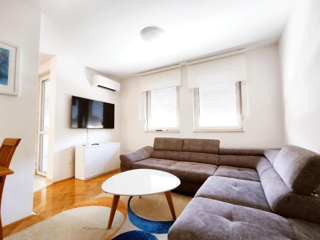 "Idea" Room With Free Parking Σπλιτ Εξωτερικό φωτογραφία